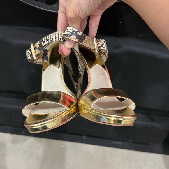 Brand new MK mules with heels without tag - Picture 3 of 3